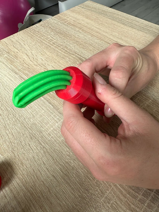 Kit de Moldes y Extrusor para Plastilina impreso en 3D para actividades creativas, aprendizaje y juego infantil.