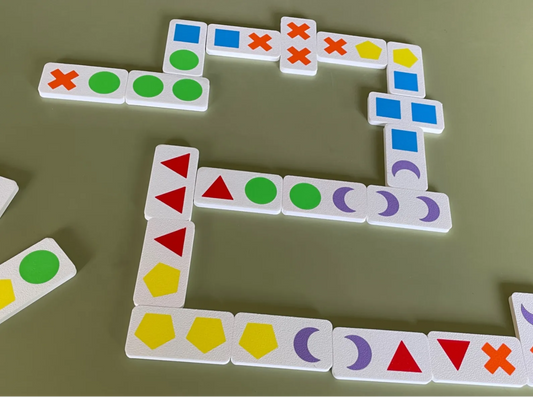 Dominó Infantil Montessori de Formas y Colores