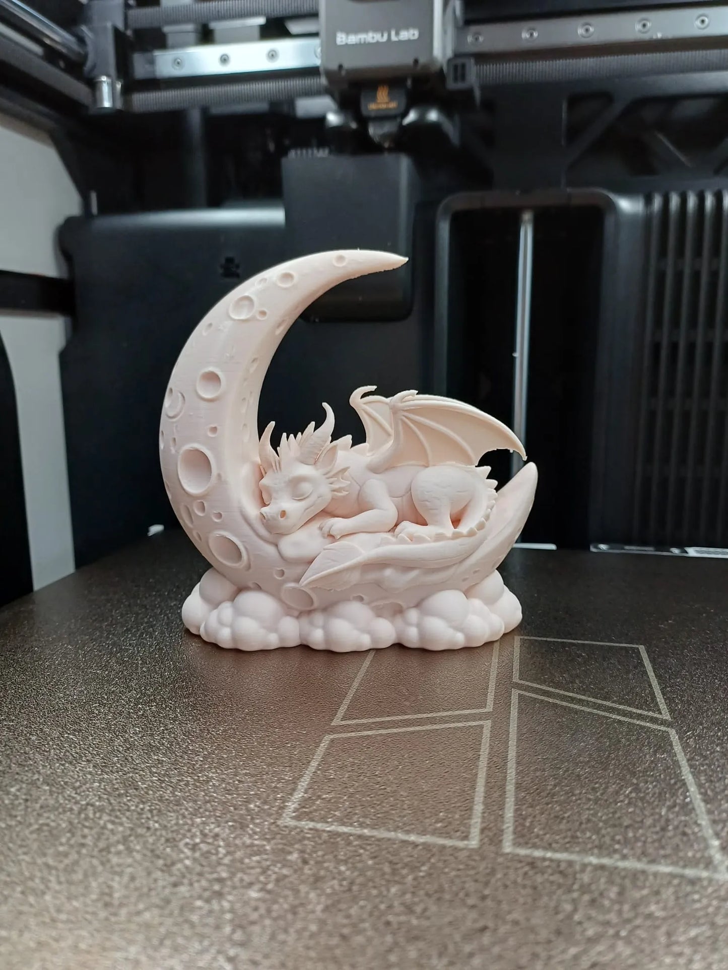 Dragón Durmiente en Luna Creciente