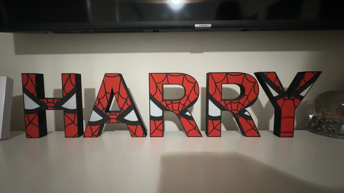 Letra Personalizada con Patrón Spider-Man