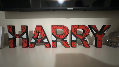 Letra Personalizada con Patrón Spider-Man