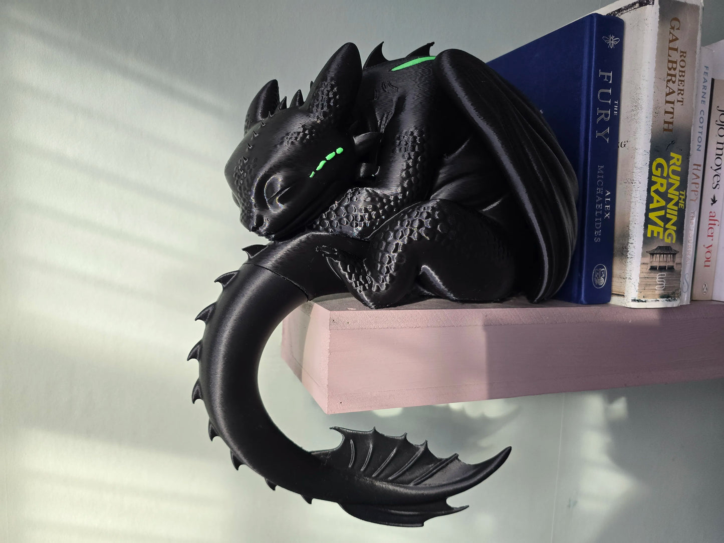 Dragón Desdentado Durmiendo para Estantería