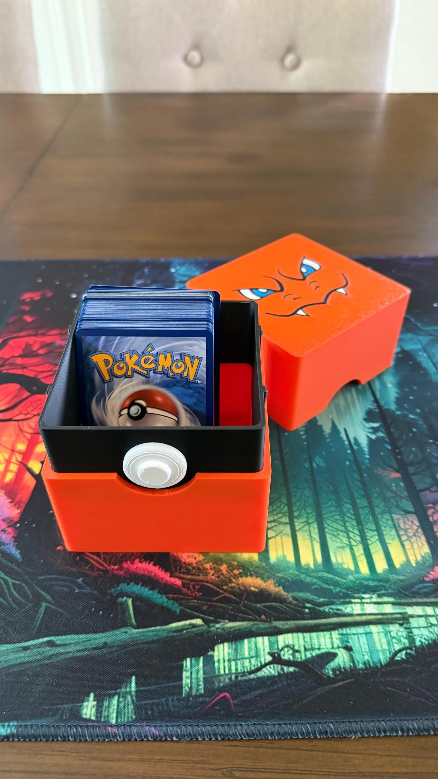 Caja para Mazos de Pokémon Charizard
