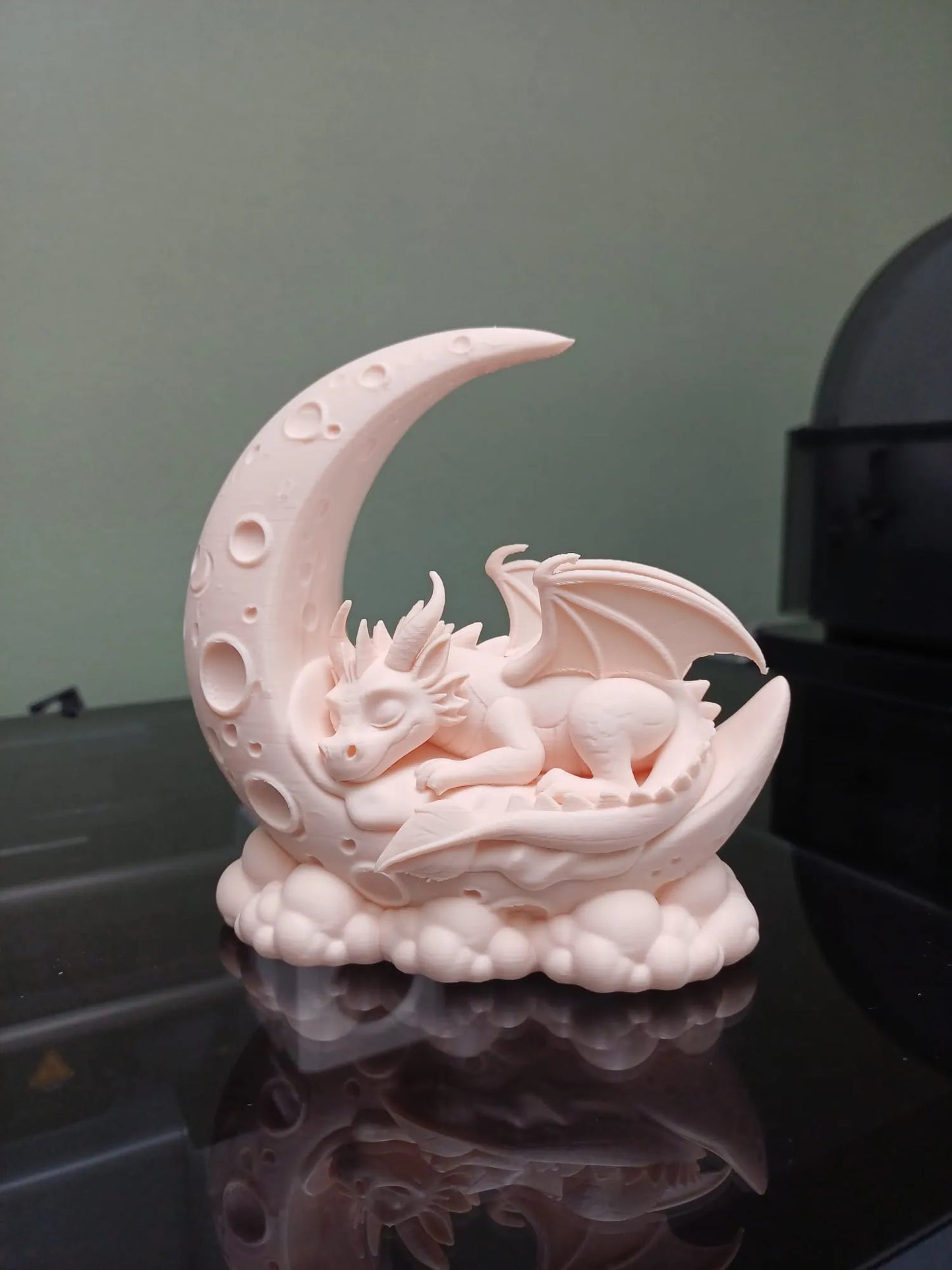 Dragón Durmiente en Luna Creciente