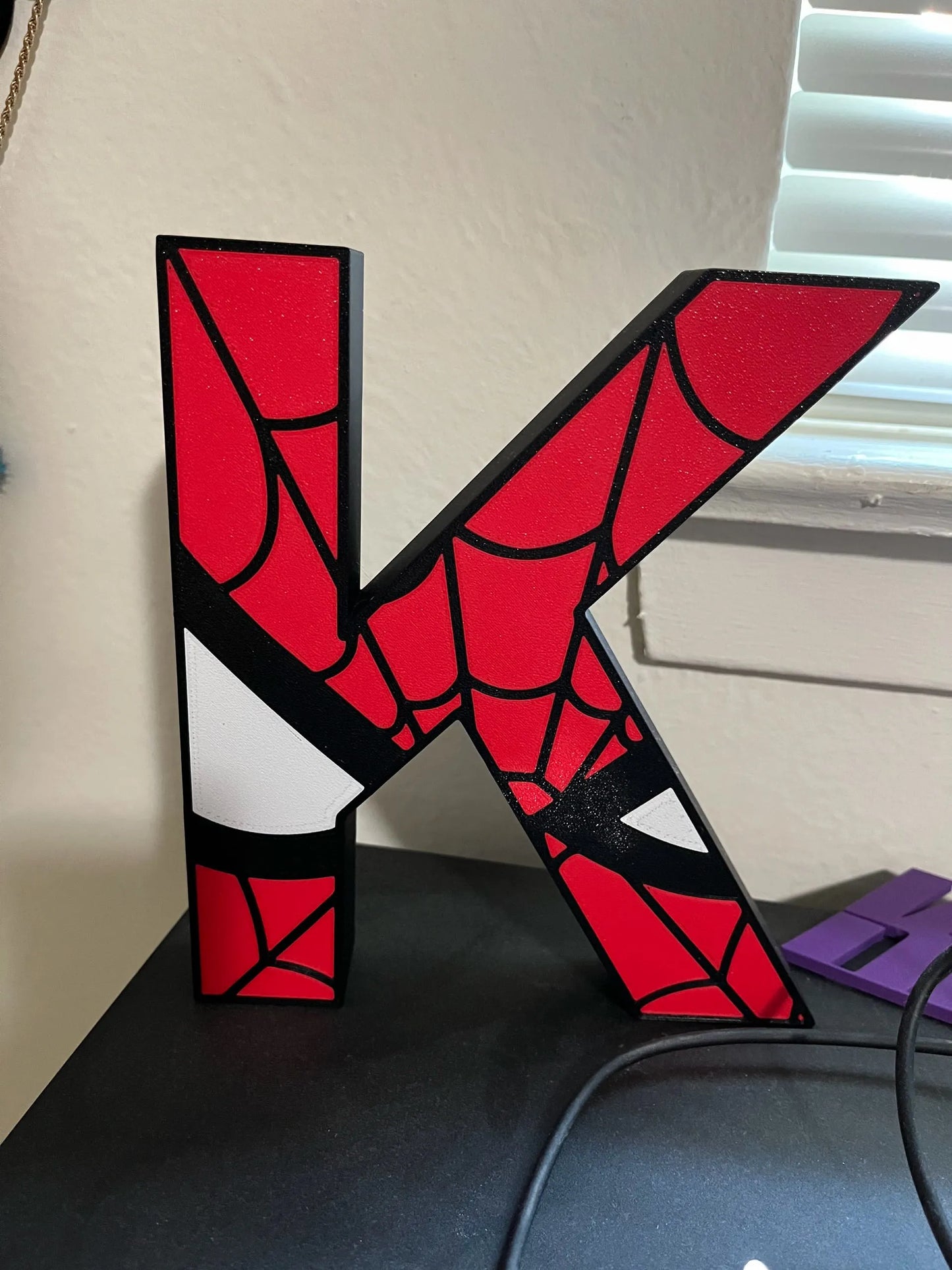 Letra Personalizada con Patrón Spider-Man