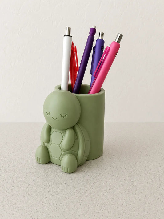 Portalápices de Tortuga para organizar lápices, bolígrafos y pinceles en escritorios, oficinas o zonas de estudio.