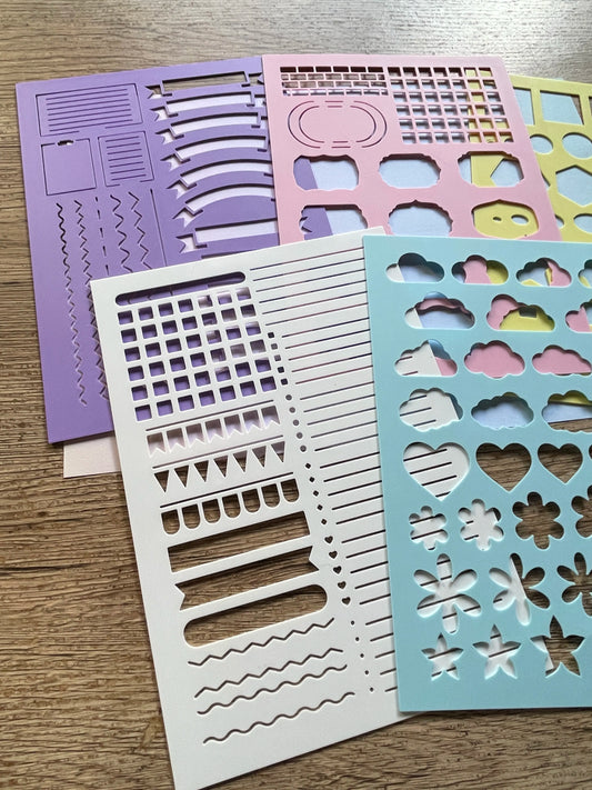 Pack de 5 Plantillas para Bullet Journal para crear calendarios, listas, títulos y diseños en agendas y cuadernos.