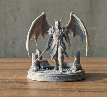 Diorama Elden Ring Caballero Dragón Ascendido con acabado mate y gran nivel de detalle para colección y decoración gaming.