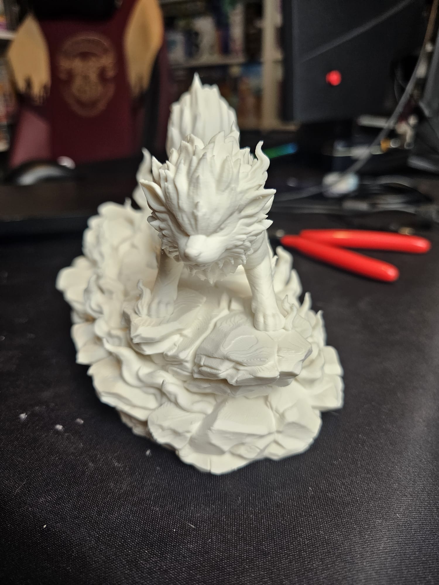 Diorama Pokémon Arcanine En Llamas impreso en 3D con acabado mate y gran nivel de detalle para colección y decoración gaming.