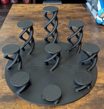Poki-Expositor para 9 Poki-Bolas impreso en 3D para organizar y exhibir colecciones en vitrinas, escritorios o estanterías.