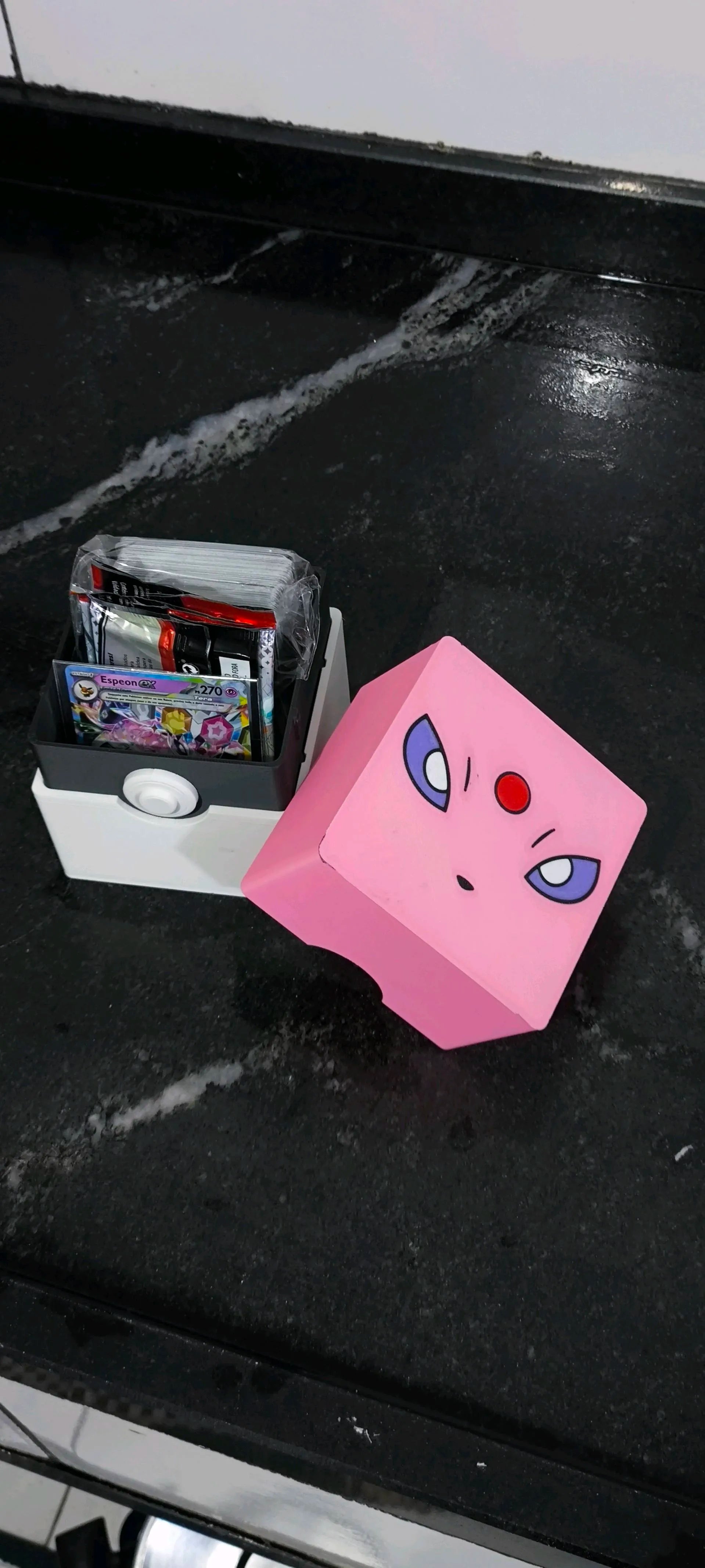 Caja para mazos de Pokémon Espeon impresa en 3D para guardar y proteger cartas Pokémon